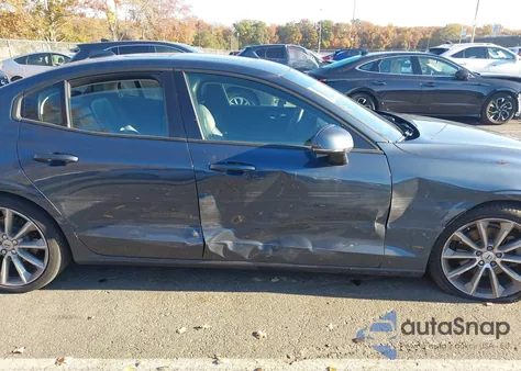 2019 Volvo S60 T5 Momentum from USA, damaged, VIN 7JR102FKXKG001743